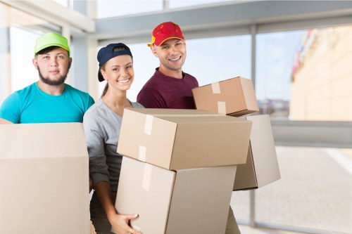Local removals van service supporting flat and house moves in Plumstead