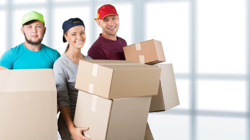 A Plumstead van service helping with local property transport