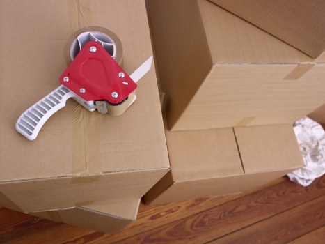 Careful boxing and labelling of household items in Plumstead